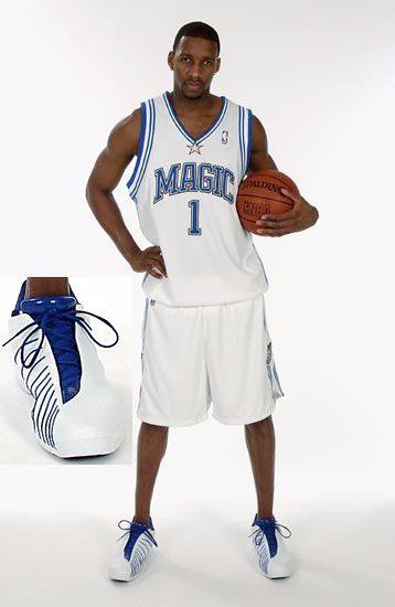 好消息！卡马文加伤情无碍 皇马中场核心有望战塞尔塔（利好！卡马文加无大碍，皇马中场核心有望出战塞尔塔）