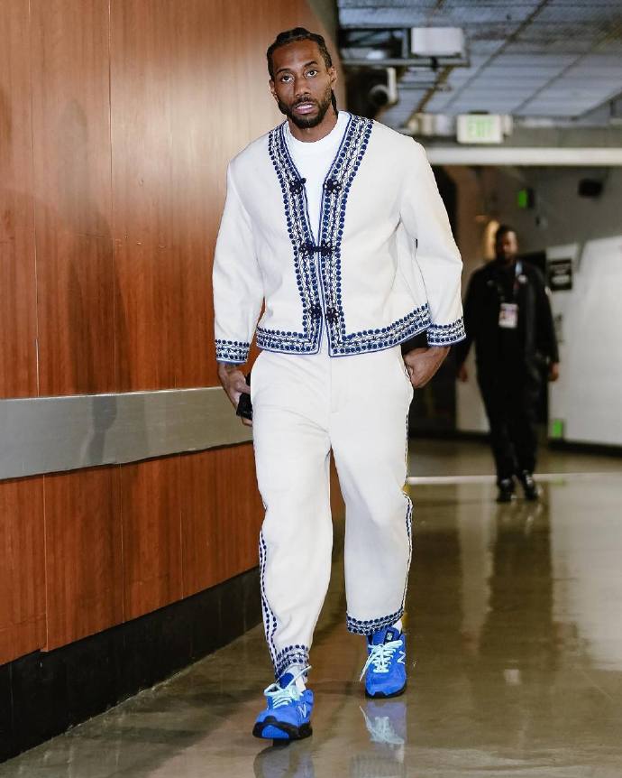 米兰故意输给拉齐奥就为了放弃意大利杯？在我看来简...（米兰真为放弃意大利杯才故意输给拉齐奥？我不这么看）