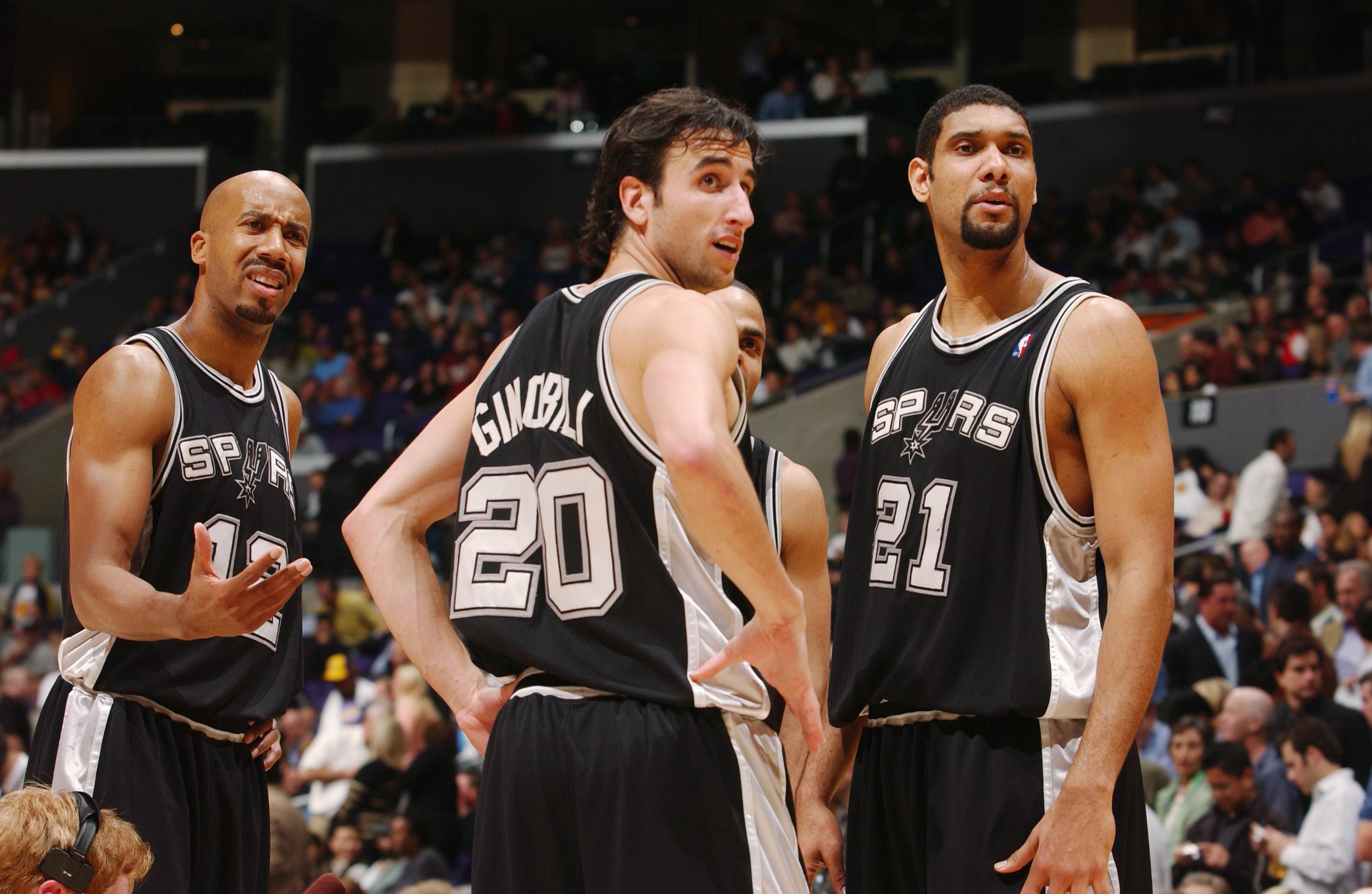 西海岸区领导：中超各队运营都很困难，政府部门必须要支持（西海岸区领导称中超各队经营艰难，政府部门亟须给予支持）